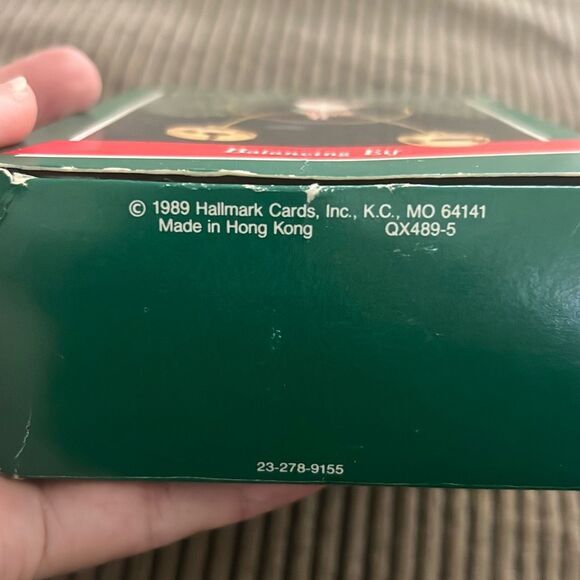 Hallmark Golden Balancing Elf 1989 - Picture 3 of 6